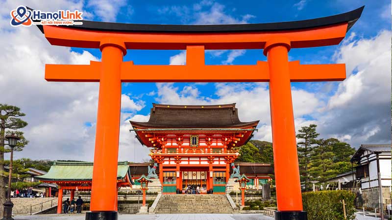 Đền Fushimi Inari-taisha và hàng nghìn Torii - đền chùa nhât bản