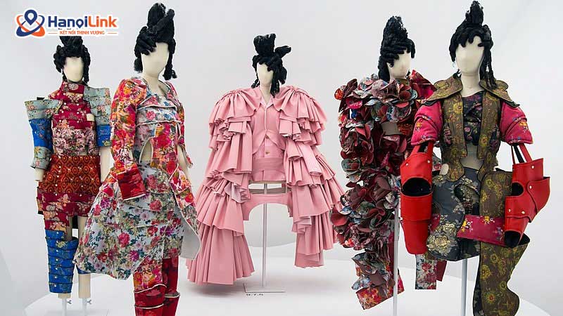 Comme des Garçons - Sự đột phá trong thiết kế