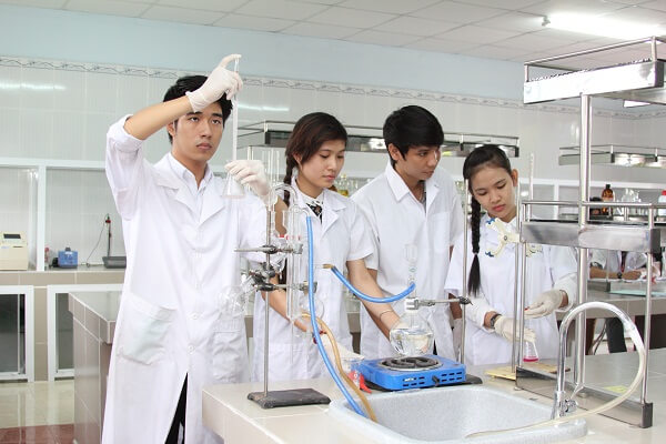 kỹ sư nữ đi Nhật