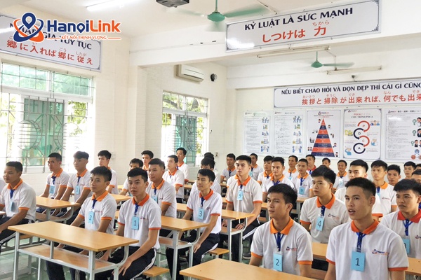Kỹ sư nông nghiệp Nhật Bản