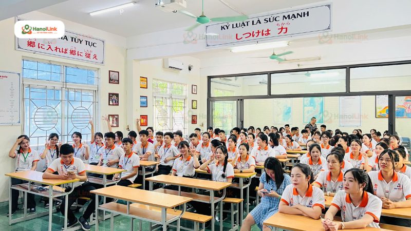 HanoiLink Tổ Chức Lễ Khai Giảng Cho Lớp H69 – Thực Phẩm & Lớp H70 – Bò Sữa Nhật Bản