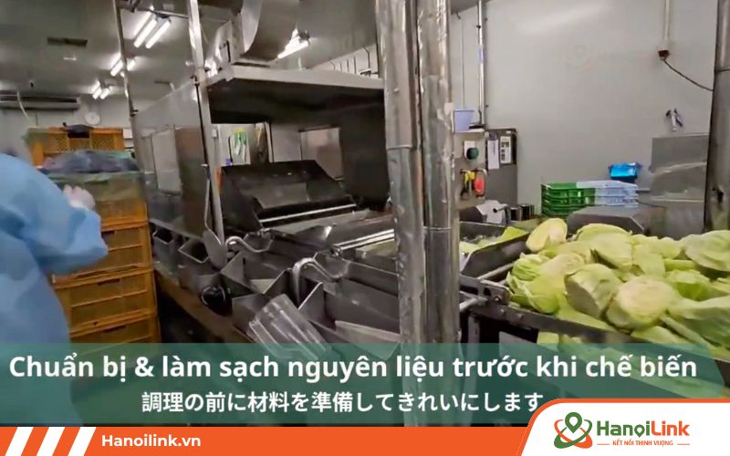 Chế biến thức ăn là bước 1 trong đơn hàng chế biến thực phẩm