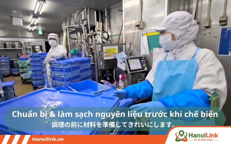 Chế biến thức ăn là bước 1 trong đơn hàng chế biến thực phẩm