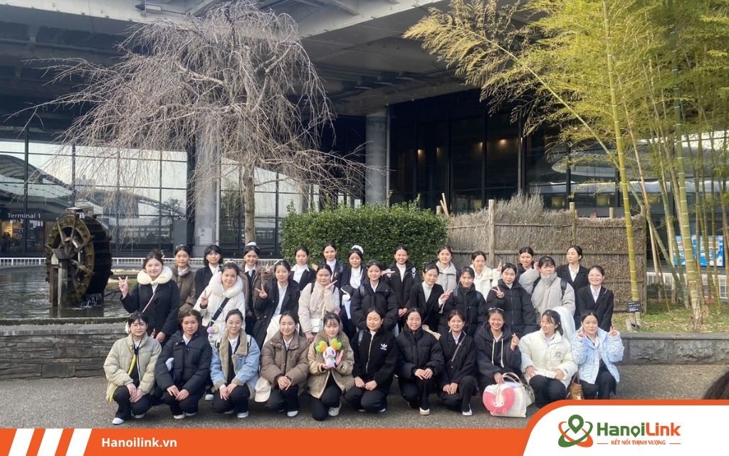 Hình ảnh học viên khi nhập cảnh vào Nhật Bản thành công