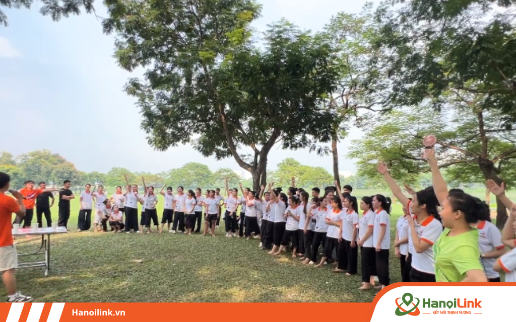 Các thành viên nhanh chóng nhập cuộc, sẵn sàng sát cánh cùng đồng đội trong những thử thách phía trước
